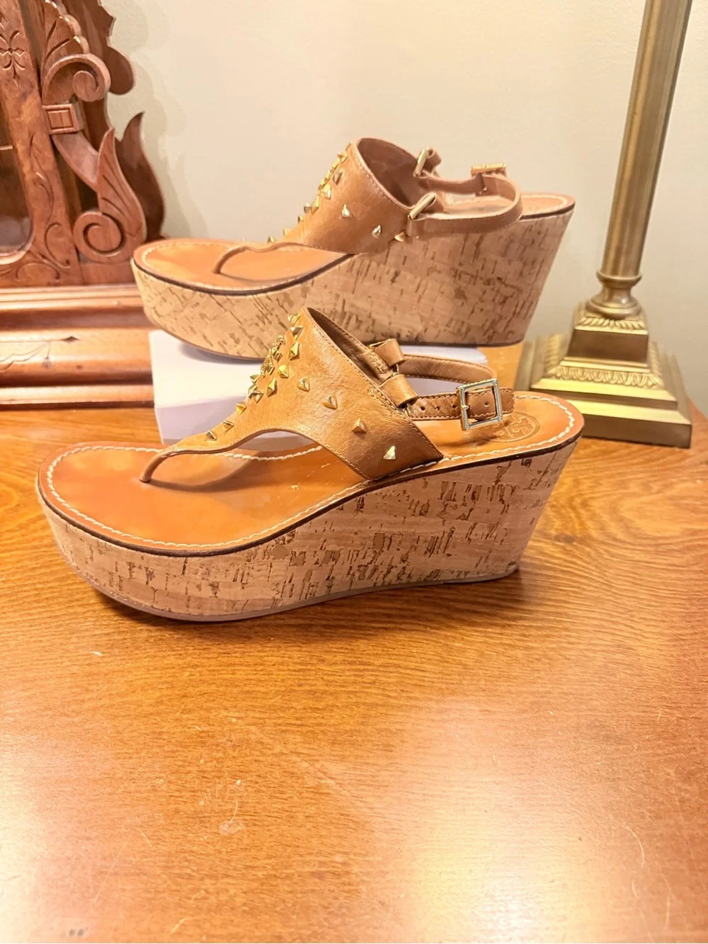 Tory Burch Cognac Leather Platform Cork Wedge Thong Sandals Gold Studs Size 10.5